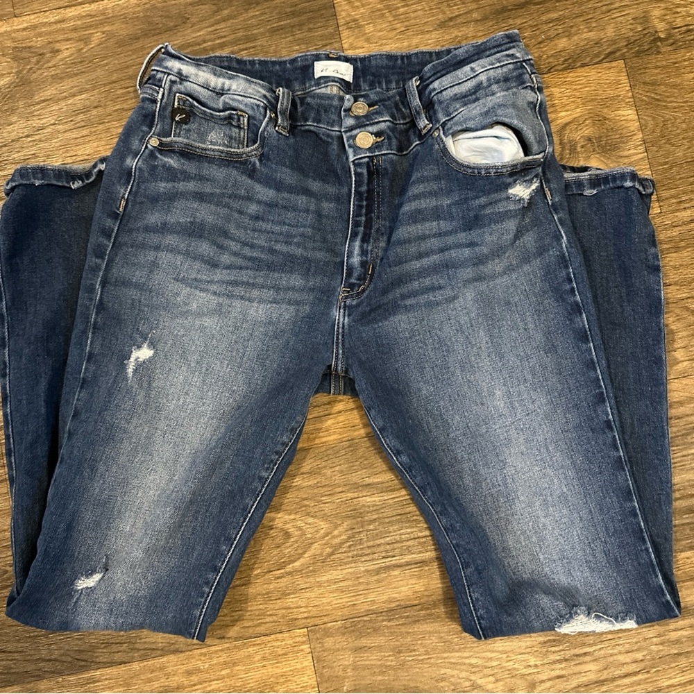 Kancan Blue Boyfriend Jeans with Distressed Details